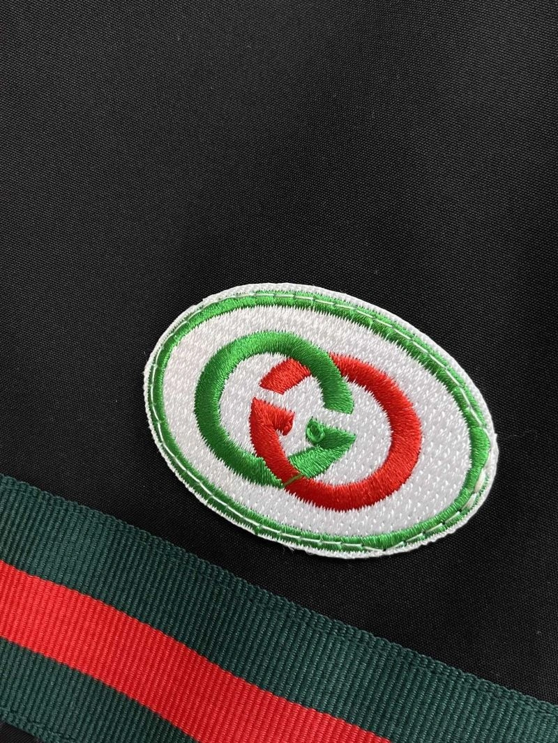 Gucci Outwear Sleek 125919