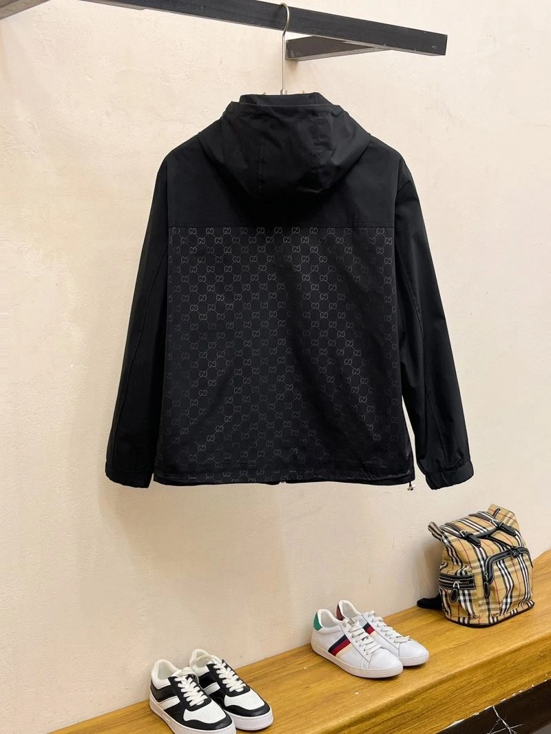 Gucci Outwear Sleek 125919