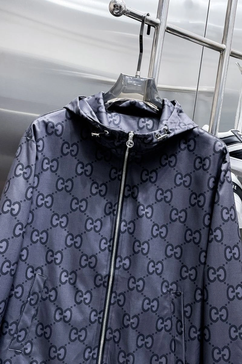 Gucci Outwear Thermal 125926
