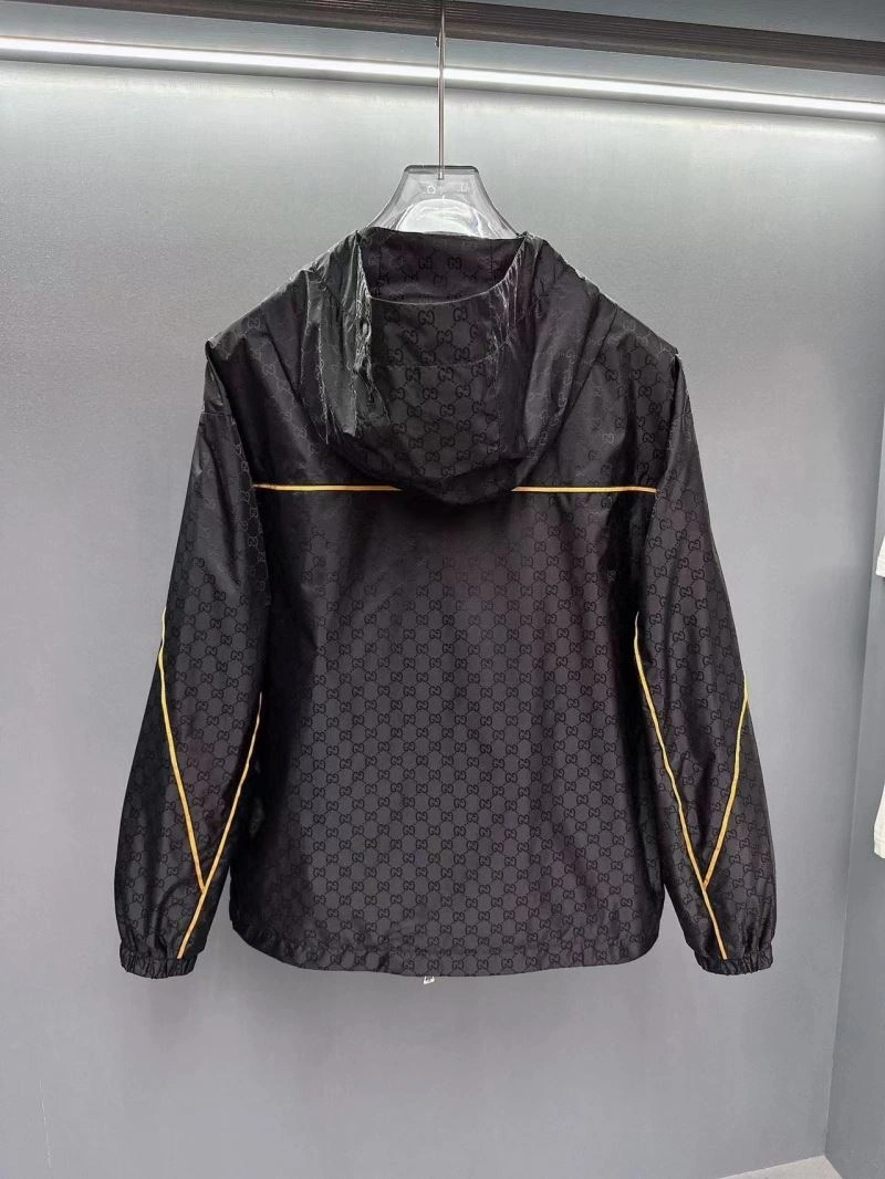 Gucci Outwear ComfortFit 125893