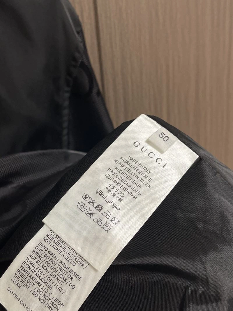 Gucci Outwear Breathable 125896