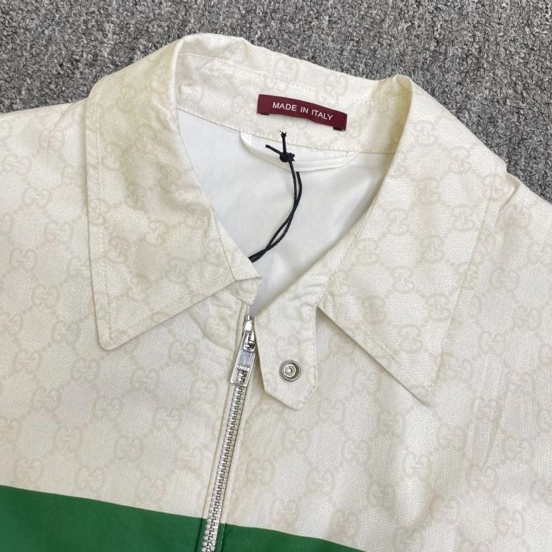 Unisex Gucci Outwear 125883