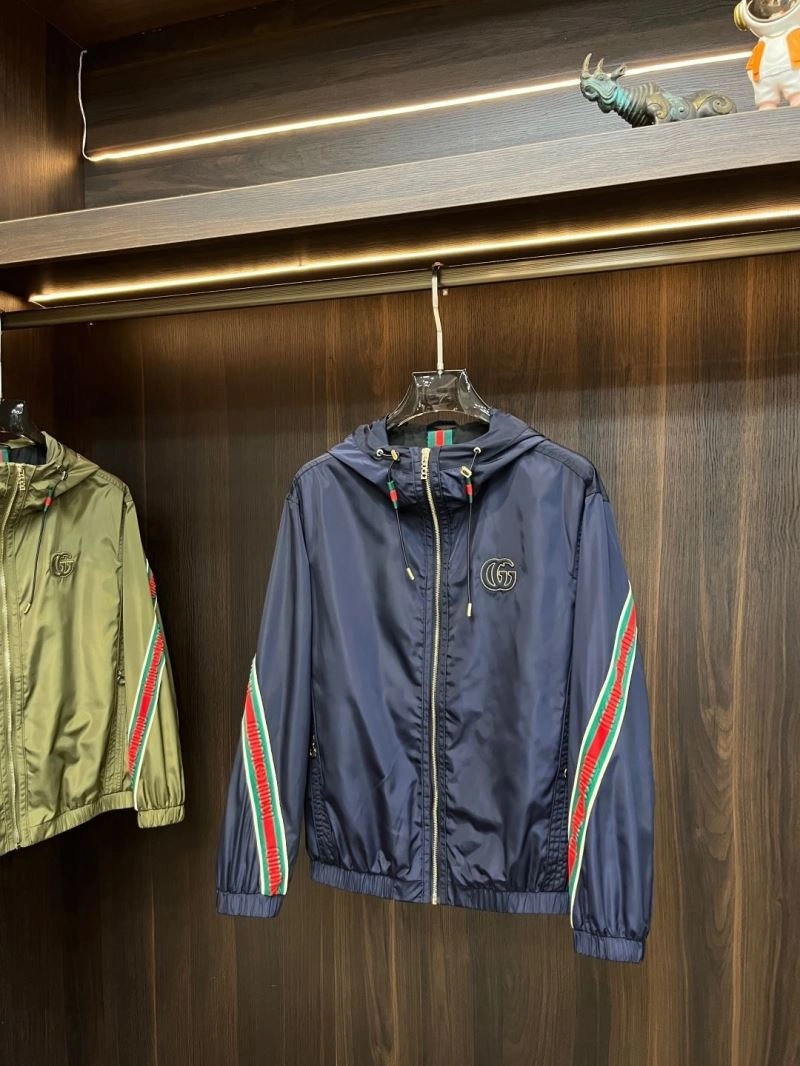 Chic Gucci Outwear 125895