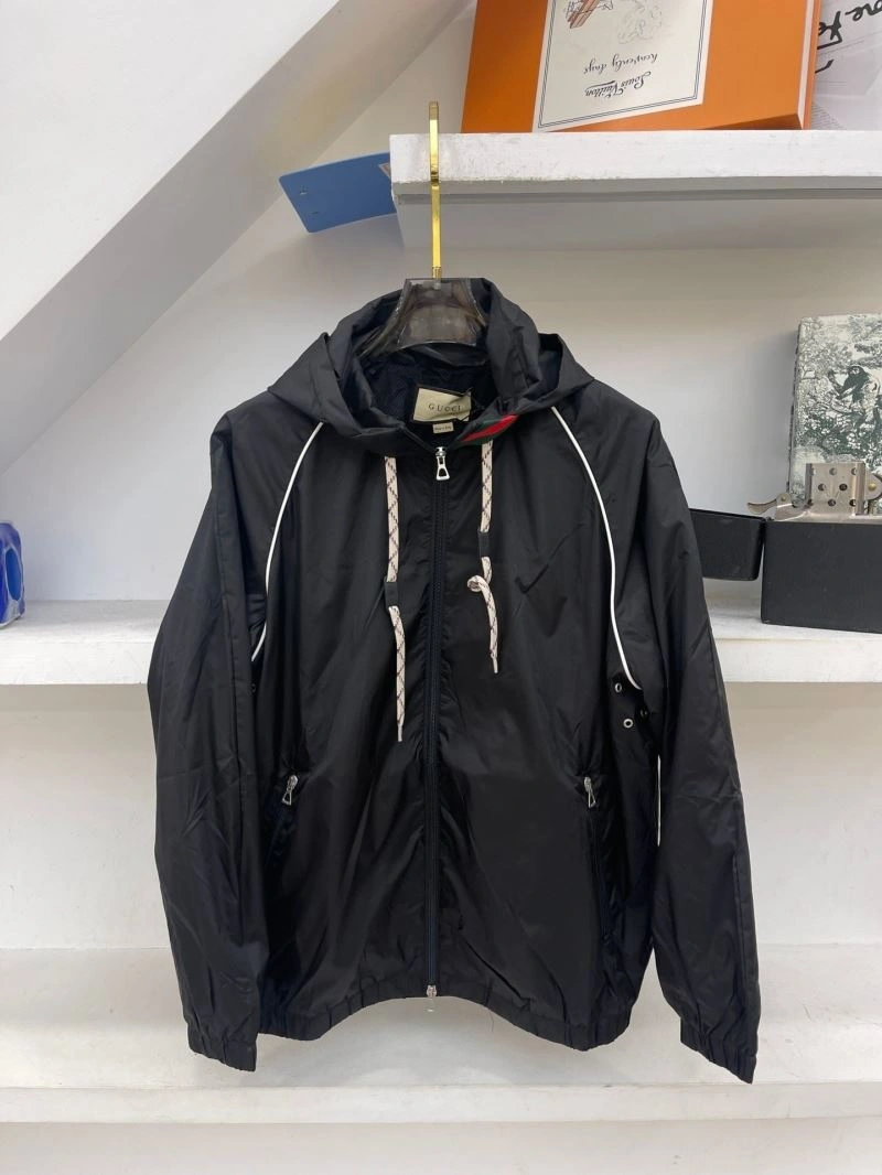 Sleek Gucci Outwear 125897