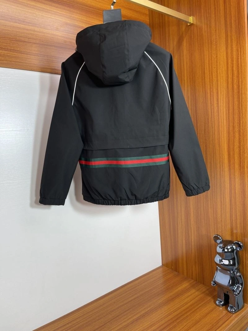 Bold Gucci Outwear 125877