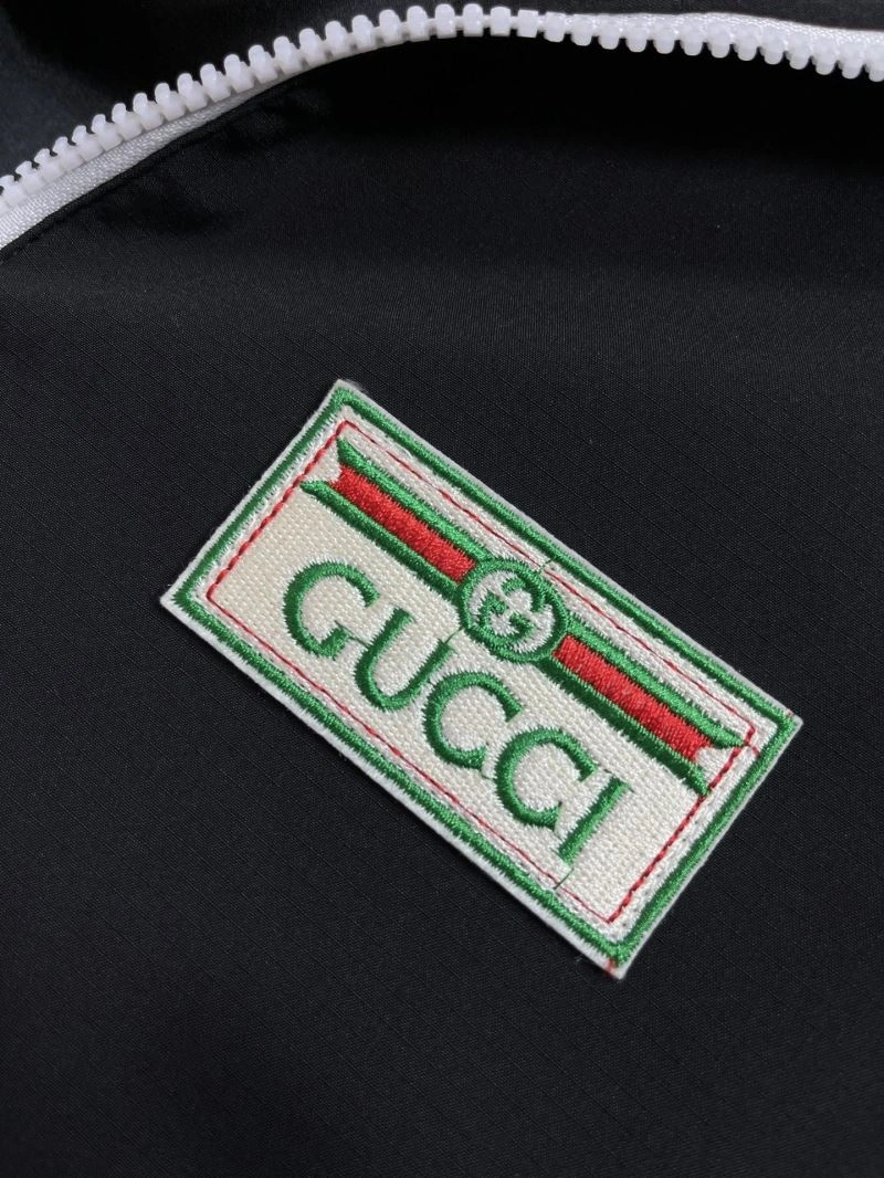 Bold Gucci Outwear 125877