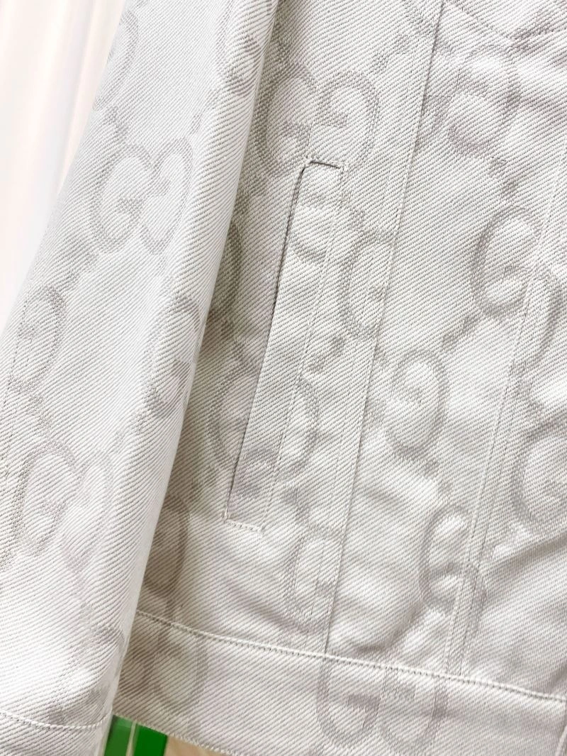 Gucci Outwear Chic 125874