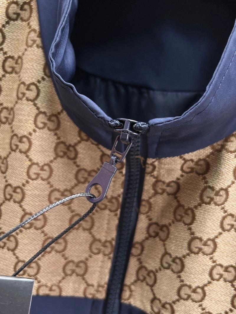 ZipUp Gucci Outwear 125865