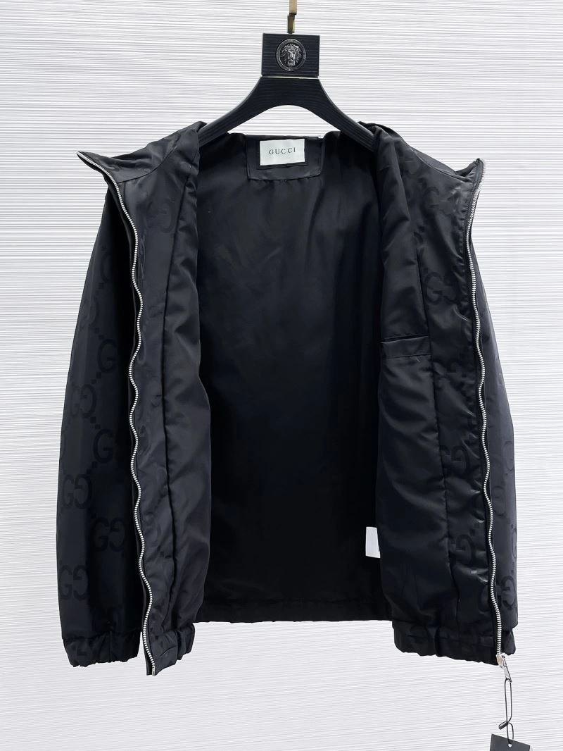 Comfortable Gucci Outwear 125861
