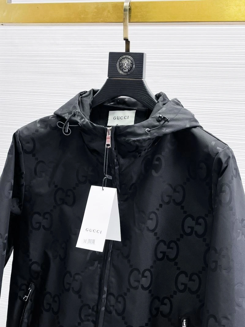 Comfortable Gucci Outwear 125861
