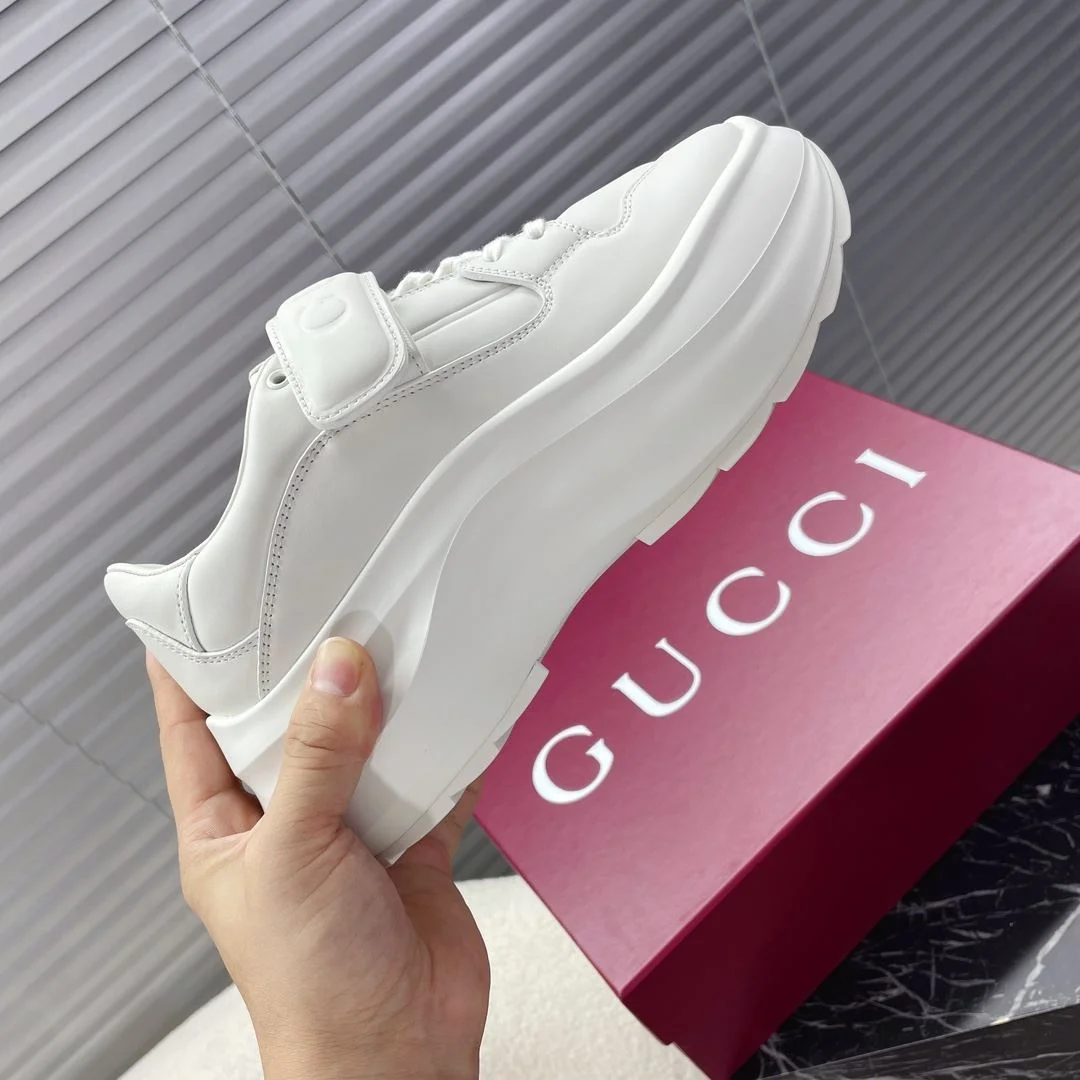 Chic Gucci Rhyton Shoes 24580