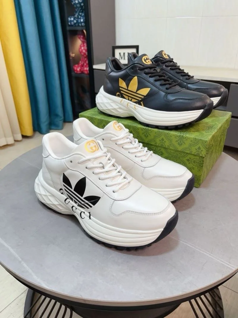 Gucci Rhyton Shoes Lightweight 25339