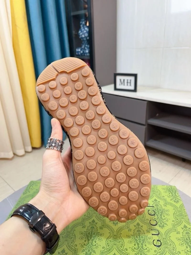 Functional Gucci Rhyton Shoes 25332