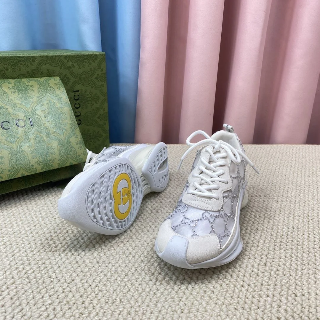 Gucci Rhyton Shoes Stretchable 24431