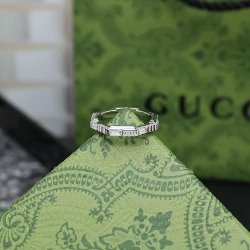 WaterResistant Gucci Rings 246085