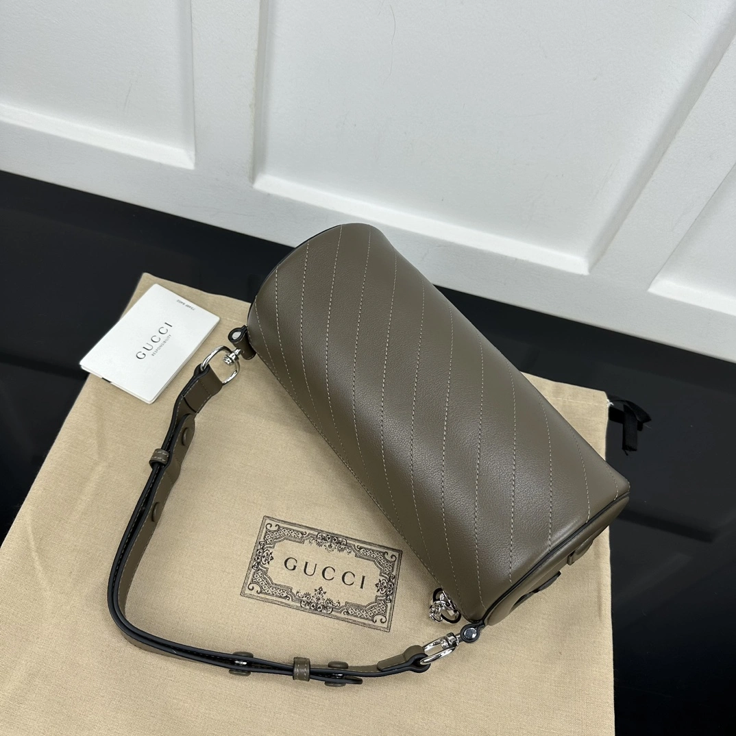 Gucci Round Bags EyeCatching 72544