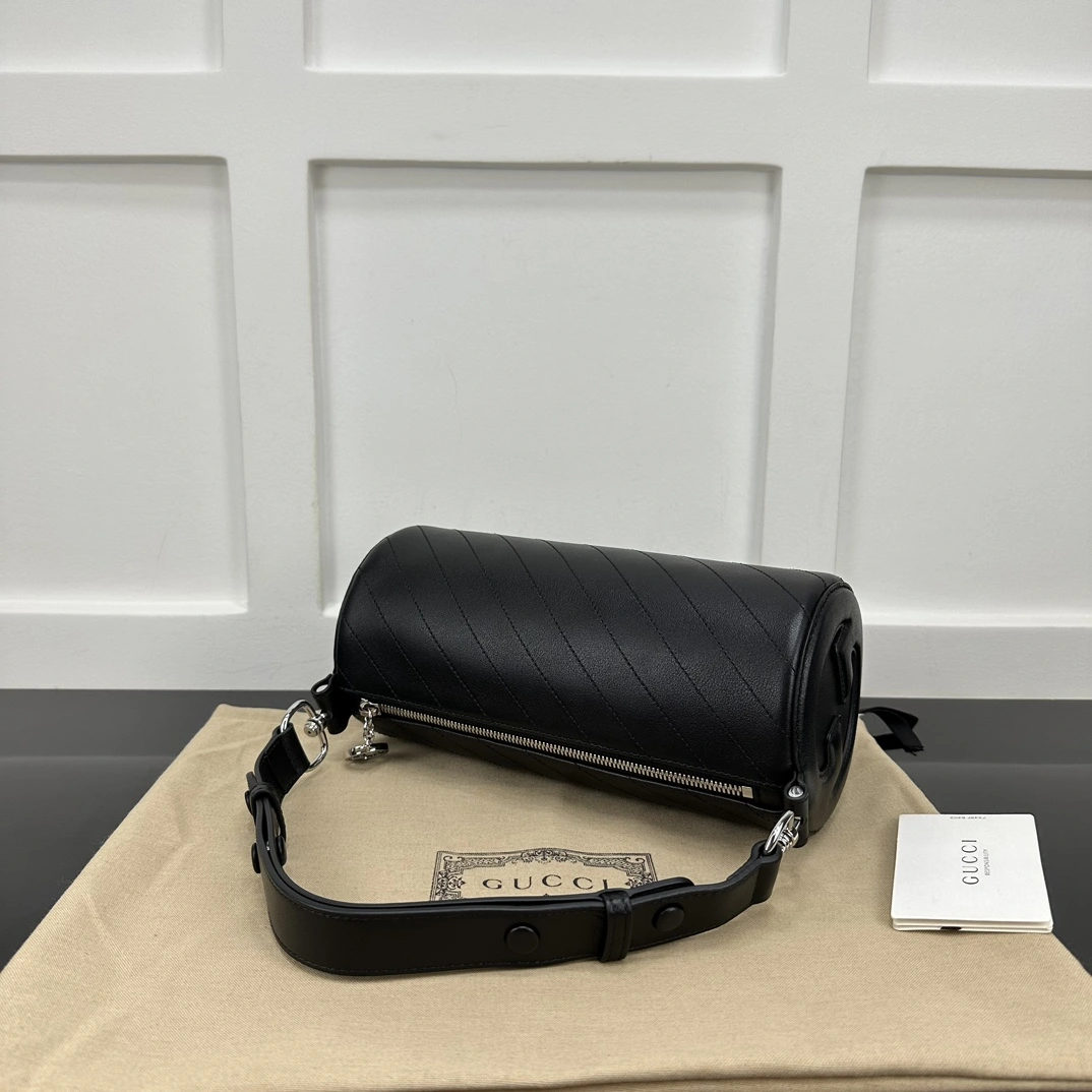 Tailored Gucci Round Bags 72537