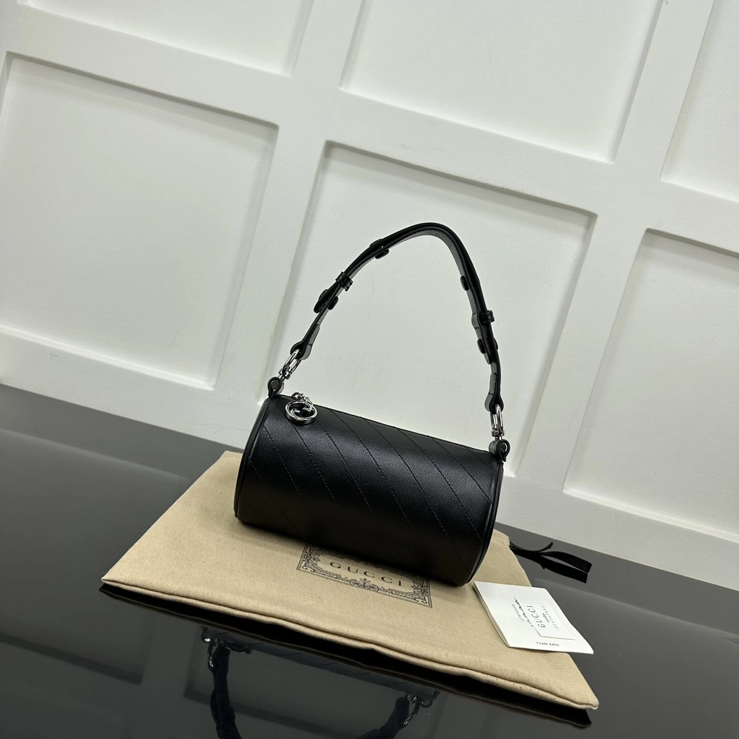Gucci Round Bags Sophisticated 72545