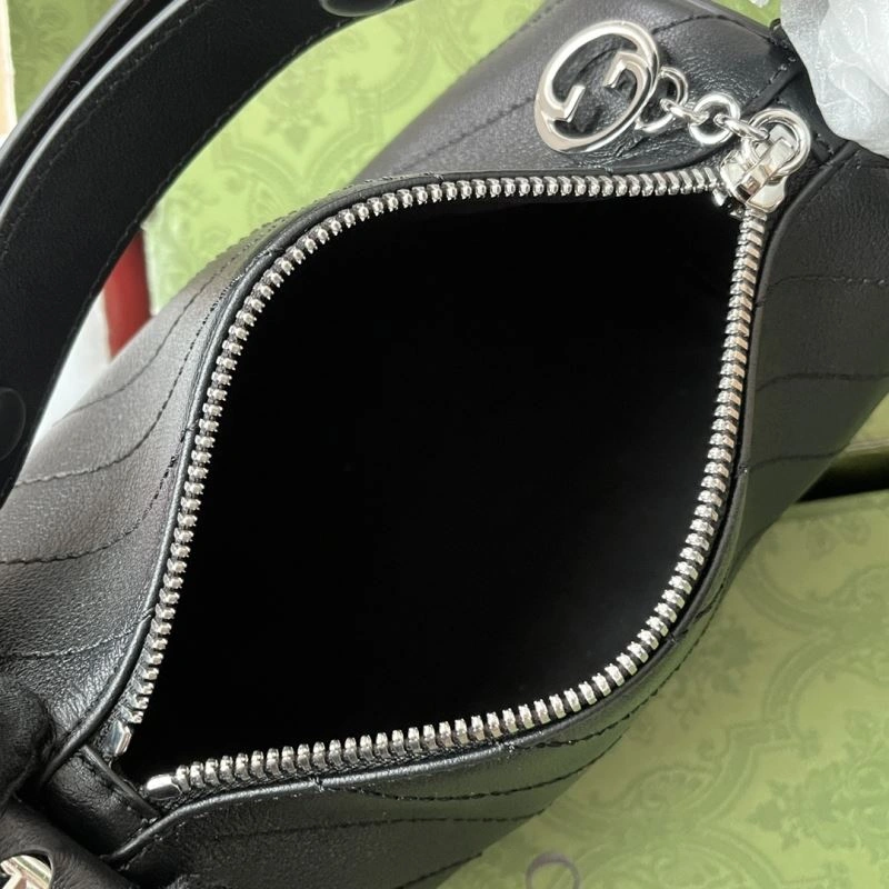 Effortless Gucci Round Bags 74615