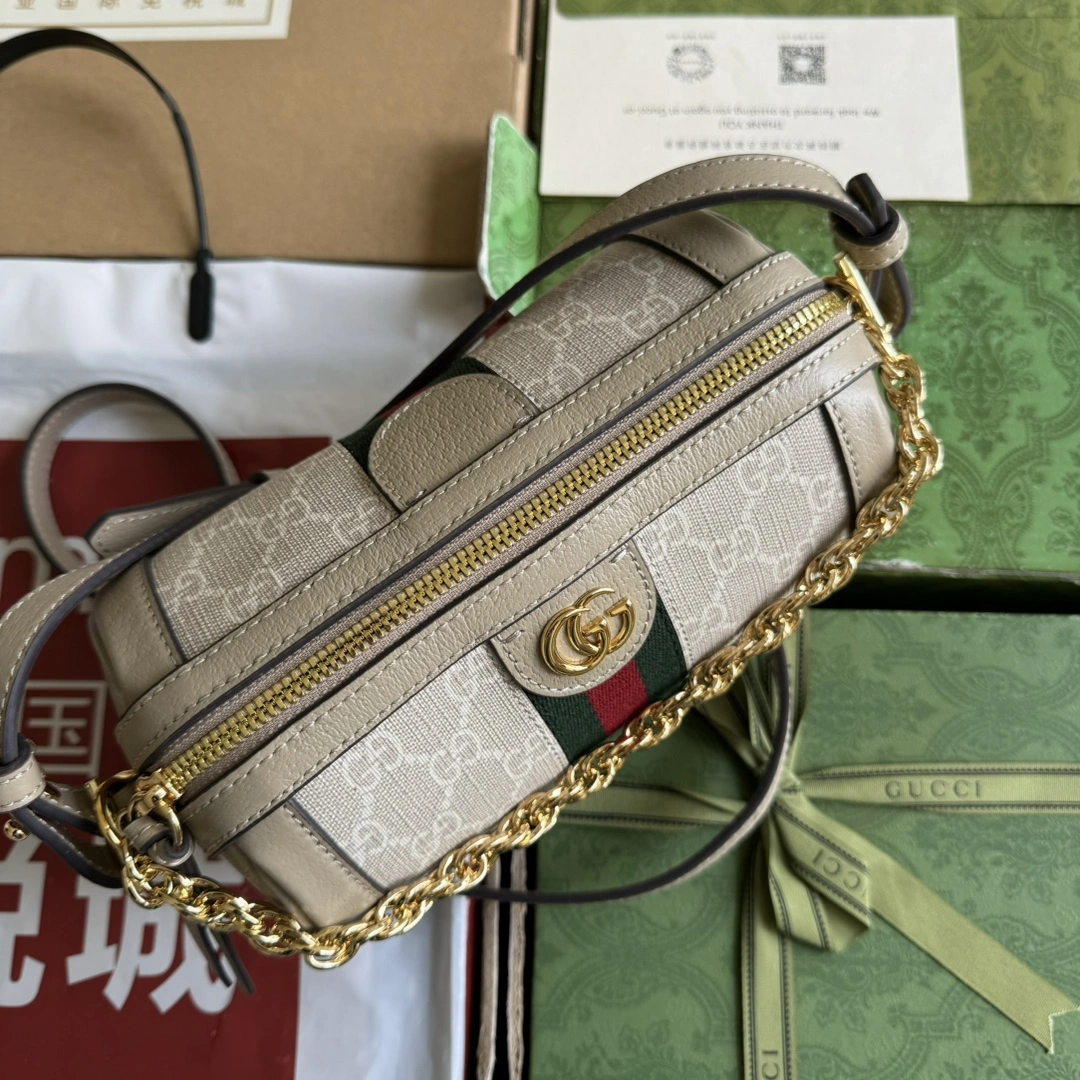 Flexible Gucci Round Bags 72426