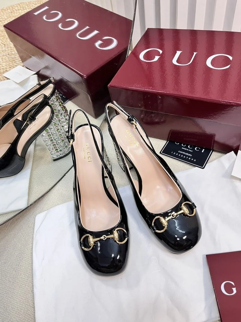 Modern Gucci Sandals 25075