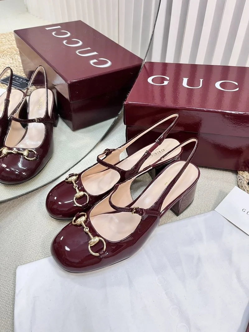 Chic Gucci Sandals 25048