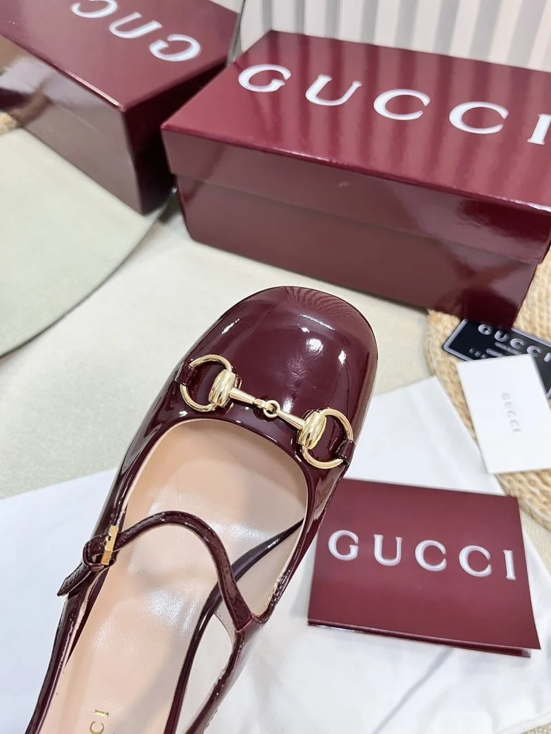 Chic Gucci Sandals 25048