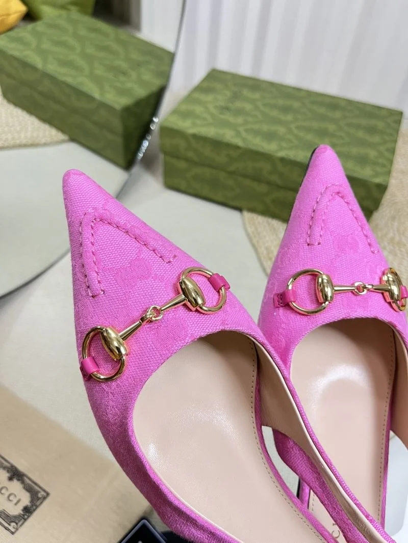Timeless Gucci Sandals 25038