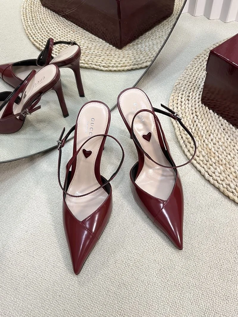 Resilient Gucci Sandals 25027