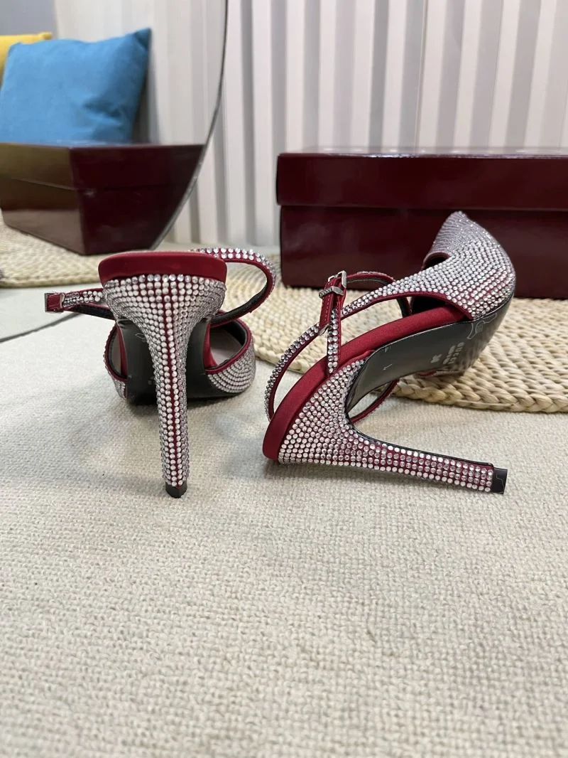 DailyWear Gucci Sandals 25006