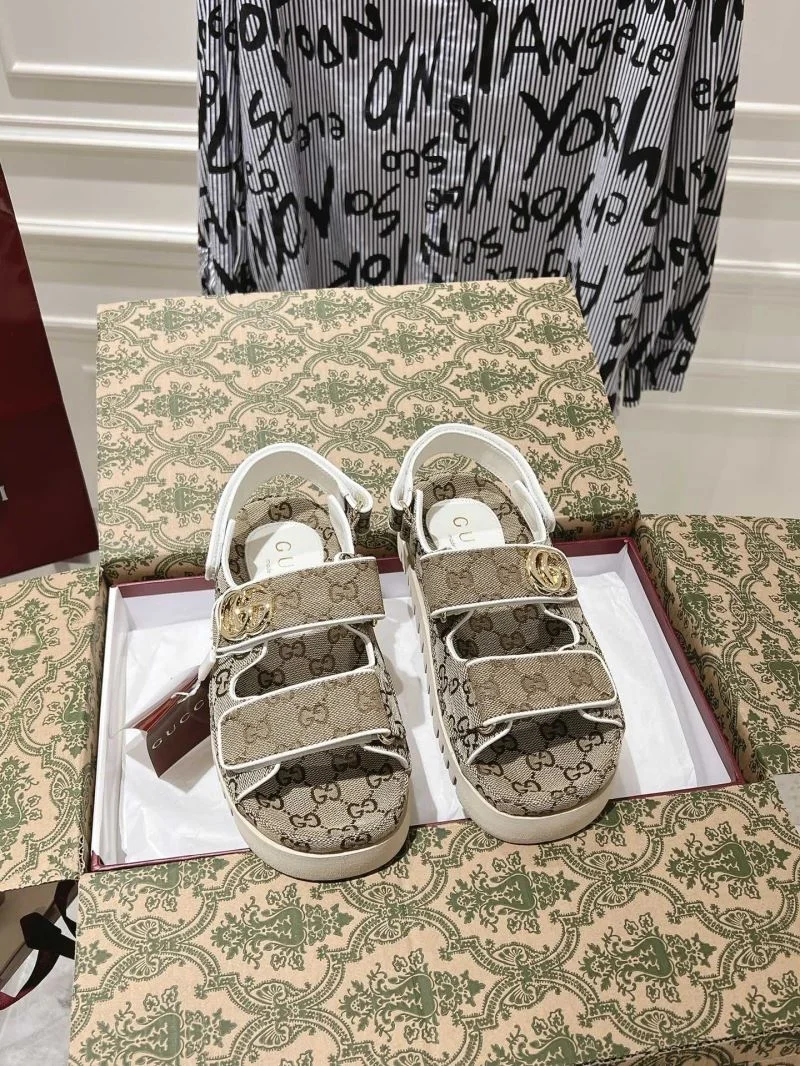 ComfortFit Gucci Sandals 24774