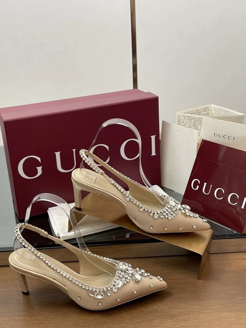 Sporty Gucci Sandals 24749