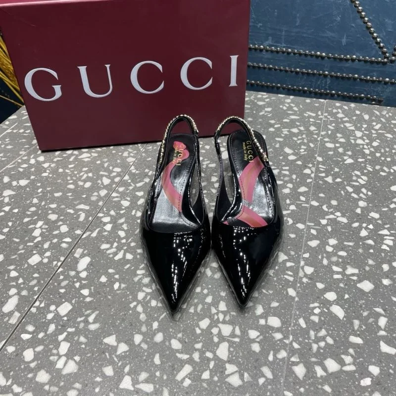 Gucci Sandals Elegant 25977