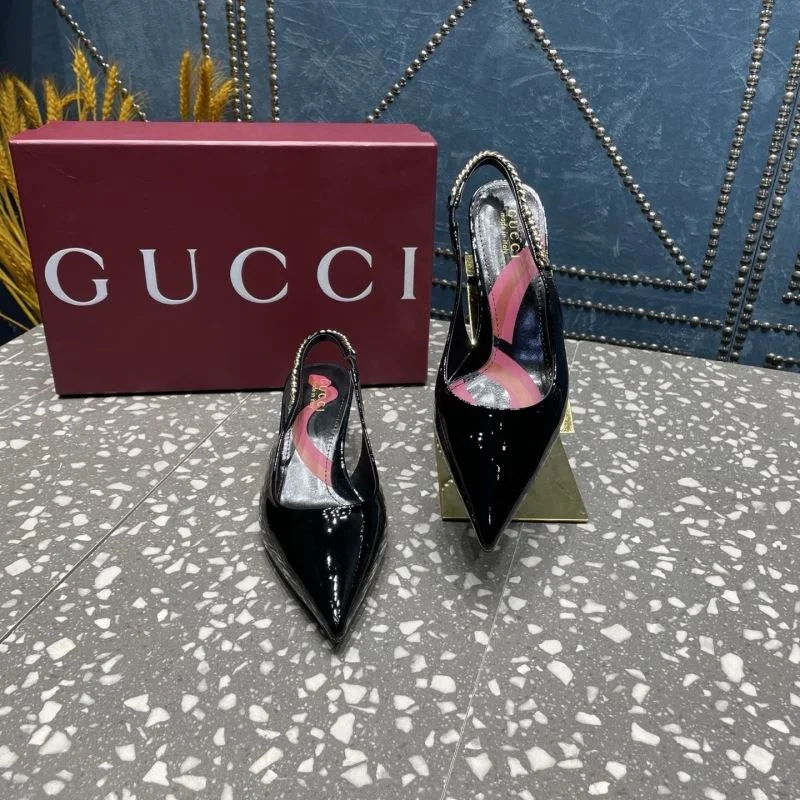 Gucci Sandals Elegant 25977
