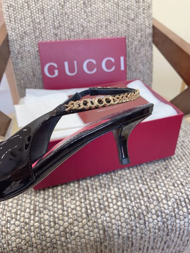 Stylish Gucci Sandals 23764