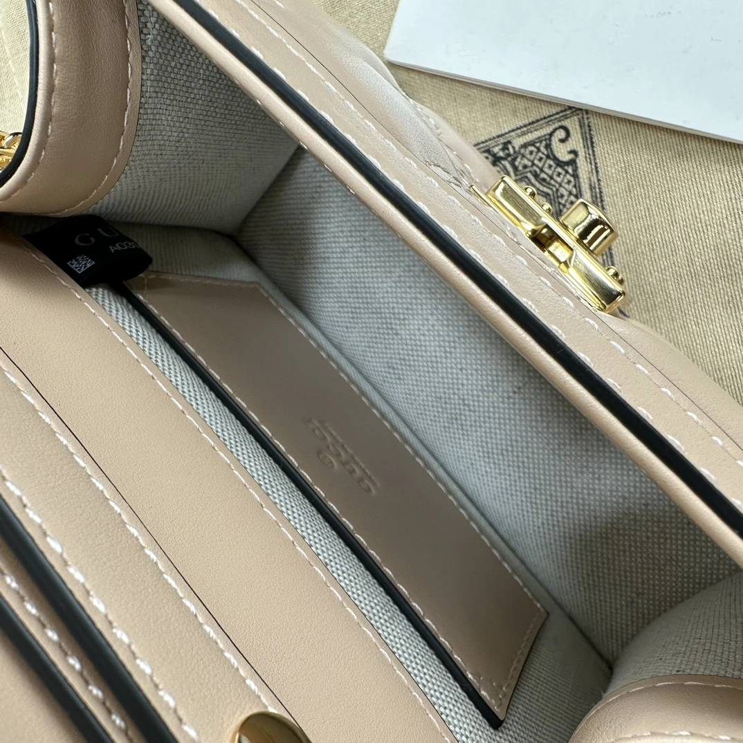 SmoothTexture Gucci Satchel Bags 72525