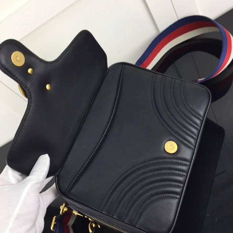 SmoothTexture Gucci Satchel Bags 50837
