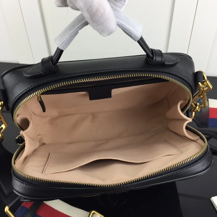 SmoothTexture Gucci Satchel Bags 50837