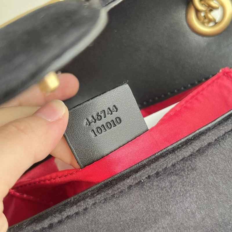 Gucci Satchel Bags Snug 81320