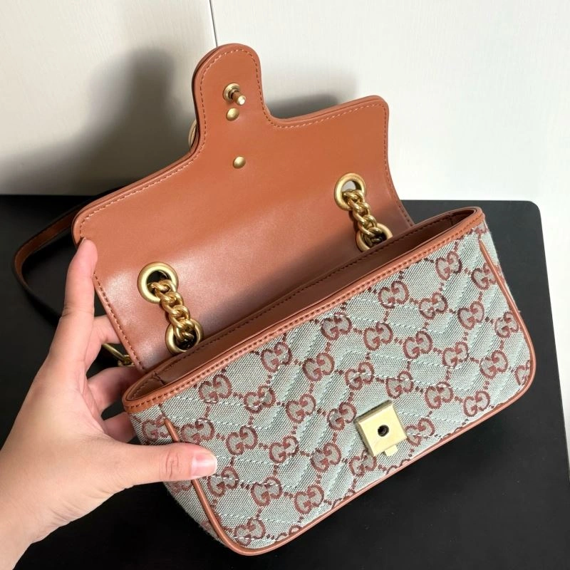 Sporty Gucci Satchel Bags 81084