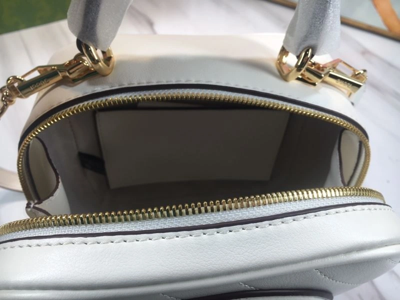 Gucci Satchel Bags Snug 80898
