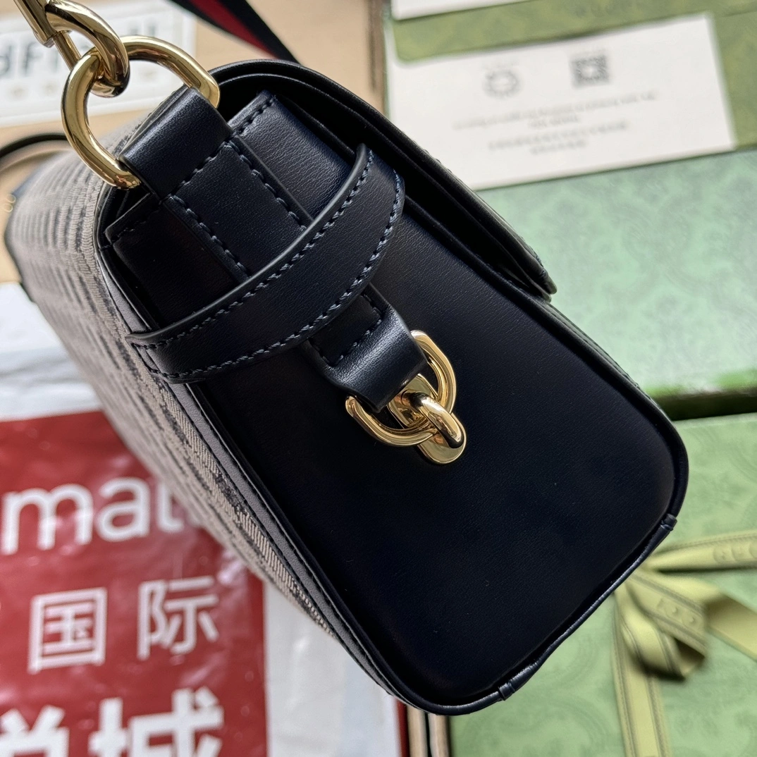 Gucci Satchel Bags Effortless 72405