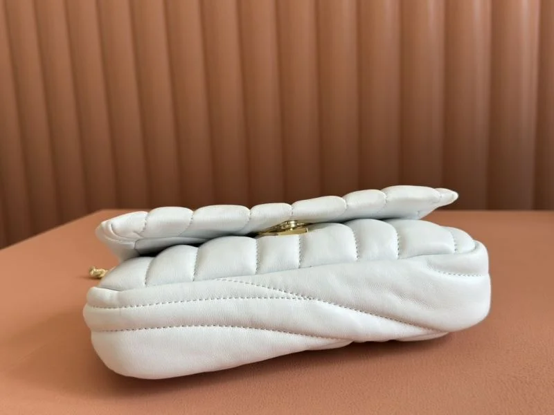 Flexible Gucci Satchel Bags 49877