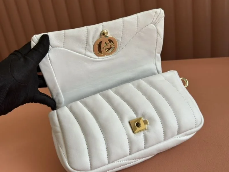 Flexible Gucci Satchel Bags 49877