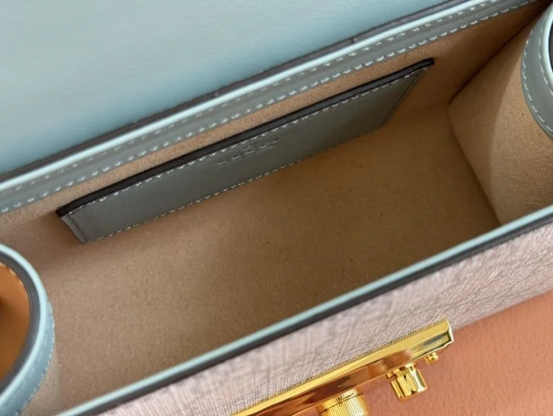 Gucci Satchel Bags Sleek 49859