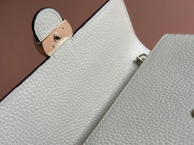 Gucci Satchel Bags Elegant 49826