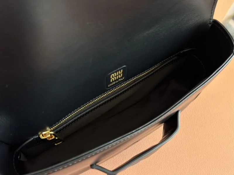 RelaxedFit Gucci Satchel Bags 49780
