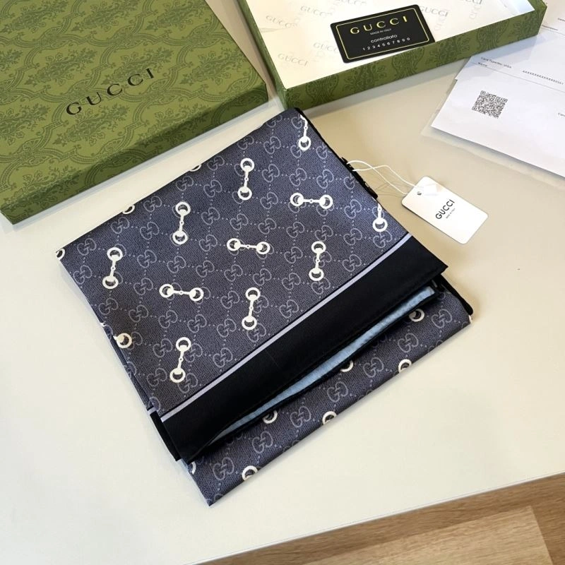 Gucci Scarf Chic 270711