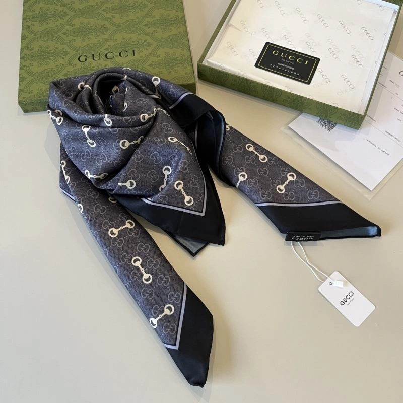 Gucci Scarf Chic 270711