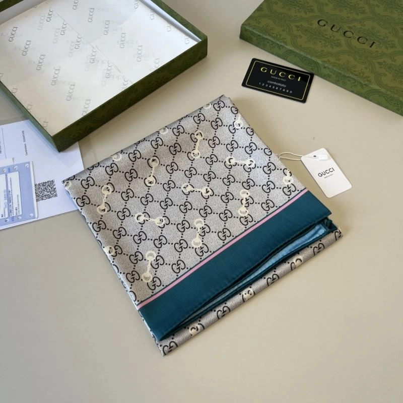 Gucci Scarf WeatherProof 270714